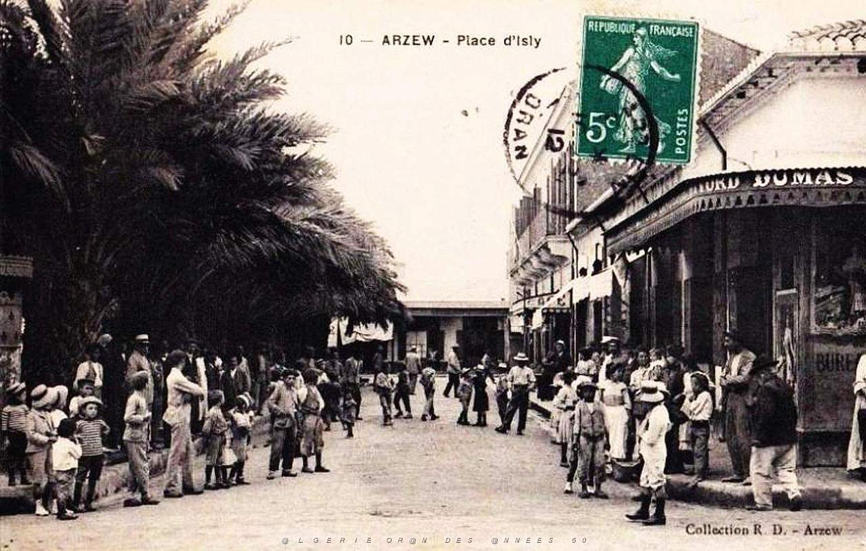 89- Arzew - Place d'Isly.jpg